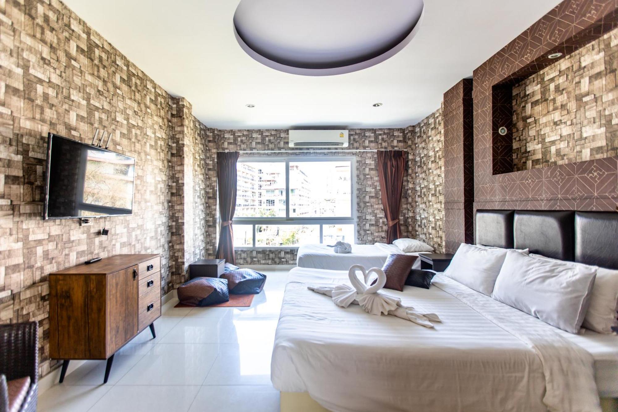 Sun Sky Resort Near Beach Jomtien Beach Exterior foto